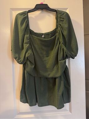 SHEIN Olive Green Puff-Sleeve Tunic Top